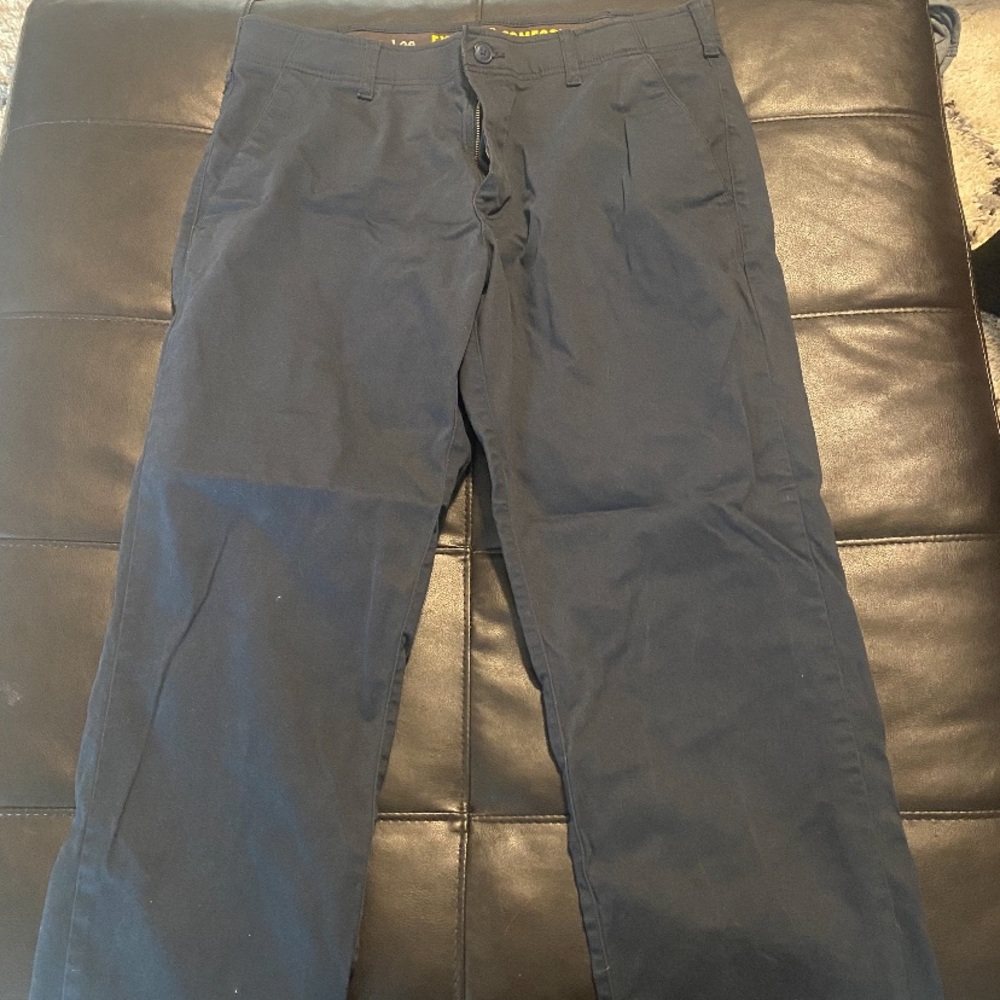 36x30 Lee Extreme Comfort Blue Khaki Pants